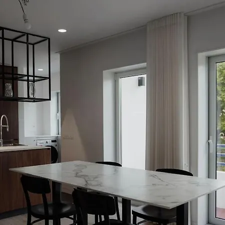 Lucy's House アパート *